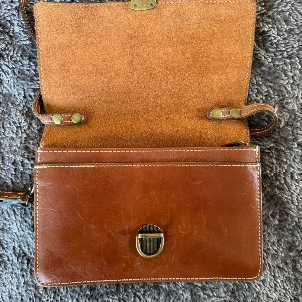 PATRICIA NASH Lanza Leather Crossbody Bag